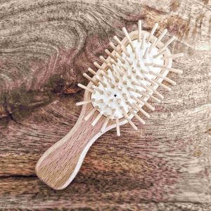 Mini – brosse à cheveux en bois