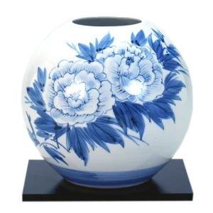 Vase Kutani rond blanc et bleu camelia
