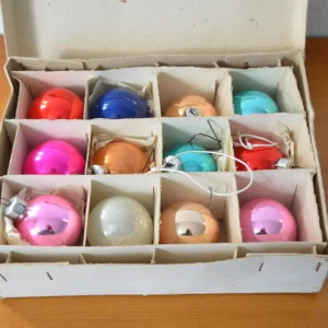 Boite de boule de Noël vintage