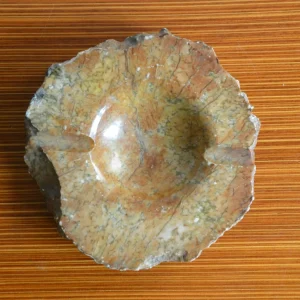 Cendrier en albâtre beige-marron