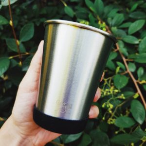 Gobelet en inox avec base antidérapante