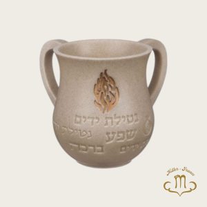 Kelli en polyrésine